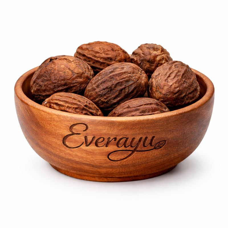 Everayu herbal product processing showing hygienic handling, quality-controlled preparation and standardized methods