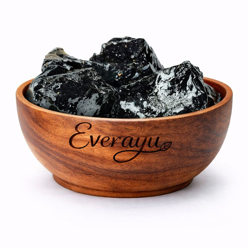 Everayu herbal product processing showing hygienic handling, quality-controlled preparation and standardized methods