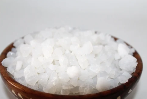 Vanshalochan Churna (वंशलोचन चूर्ण), also known as Vanshlochan Powder, Bamboo Silica, or Tabasheer, is a natural Ayurvedic preparation derived from bamboo stems. Other names include Bamboo Manna, Tvakshira, Banshlochan, Moongil Manna (Tamil), Veduru Manna (Telugu), and Bamboo Silica Extract. Traditionally used for rejuvenation, vitality, and cooling balance.