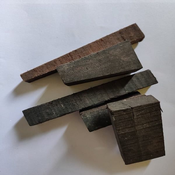 Agar, Eaglewood, Agarwood, Oud, Aloewood, Kala Agar, Ood Hindi, Ood Gharqi, Ood Kham, Agaru Chandan, Agarkashth, Krishna Agaru, Aguru, Krishnaguru, Shajarat al-ood, Aghaaloojee, Ood Gharqee, Agarbaum, Adlerholzbaum, Aquilaria agallocha, Ager Wood, Incence, Agarbati, Gaharu Buaya, Ooudh